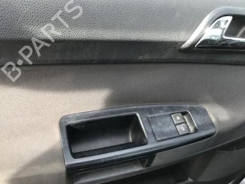 Left headlight VW POLO (9N_, 9A_) 1.4 TDI | BP25636413C28 