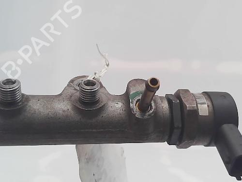 Used Injection rail Injection rail 37657116 37657116