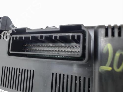 instrument-cluster-renault-megane-iv-hatchback-b9amn_-2015-25636687 main image