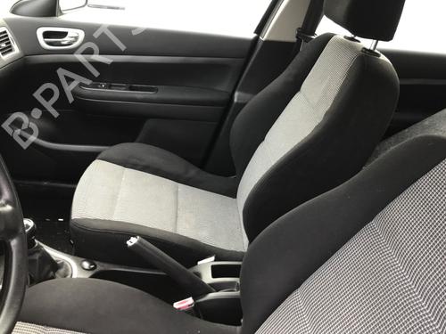 Left taillight PEUGEOT 307 (3A/C) 1.6 16V | BP31206152C34 