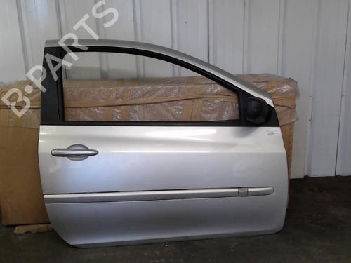 Used Right front door RENAULT CLIO III (BR0/1, CR0/1) 1.5 dCi (BR17, CR17) (86 hp) 29068439