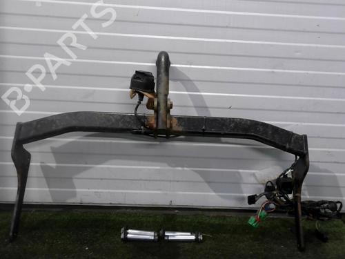 Kule for tilhengerfeste/Mekanisme DACIA DUSTER (HS_) 1.5 dCi (86 hp) 32110371