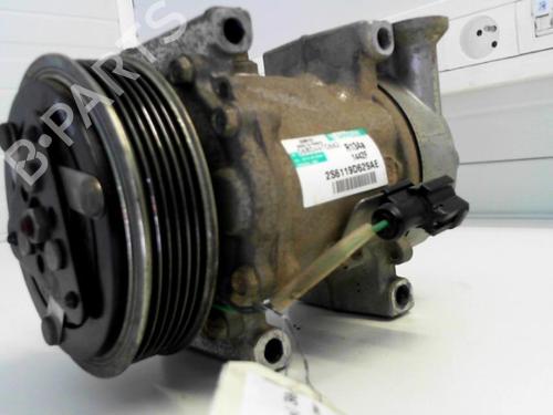 Used AC compressor FORD FIESTA V (JH_, JD_) 1.4 TDCi (68 hp) 25646603