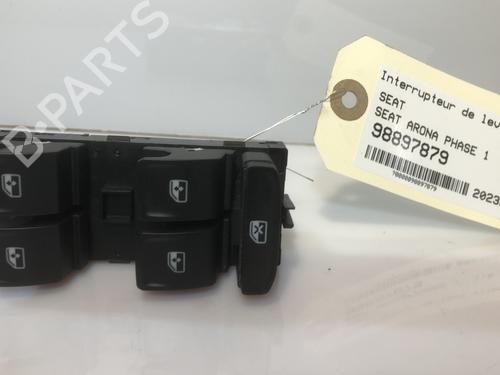Used Switch SEAT ARONA (KJ7, KJP) 1.6 TDI (115 hp) 28451007