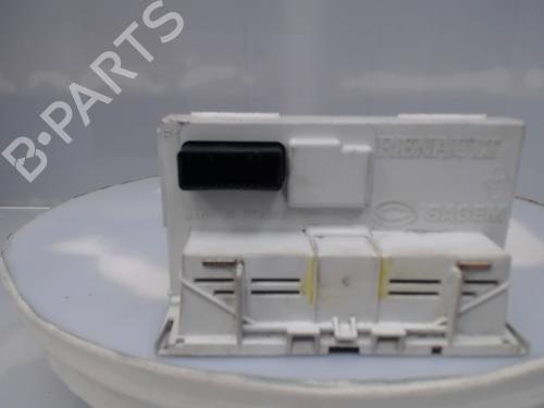 display-monitor-renault-trafic-ii-bus-jl-2001-28195152 main image