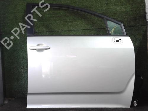 Used Right front door TOYOTA COROLLA Verso (ZER_, ZZE12_, R1_) 2.2 D-4D (AUR10_, AUR10R) (177 hp) 25649895