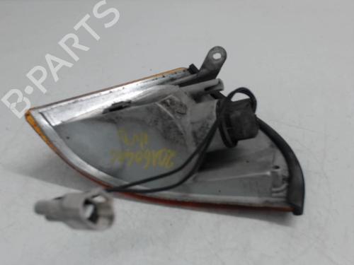 Used Right front indicator Right front indicator SUZUKI SWIFT II Hatchback (EA, MA) [1989-2005] 25637159 25637159