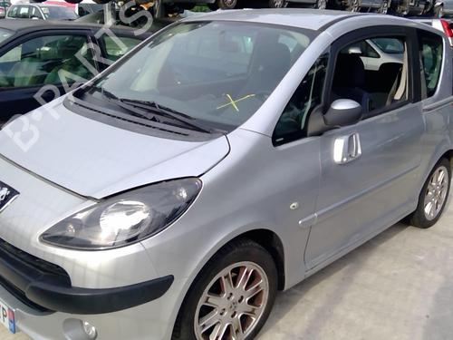 Left headlight PEUGEOT 1007 (KM_) 1.4 HDi | BP25650807C28 