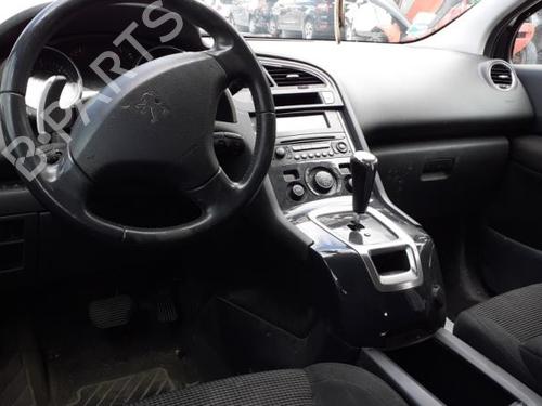 Left front steering knuckle PEUGEOT 5008 (0U_, 0E_) 1.6 HDi | BP25630168M25 