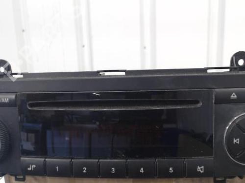 Used Radio Radio MERCEDES-BENZ A-CLASS (W169) A 180 CDI (169.007, 169.307) (109 hp) 25639277 25639277