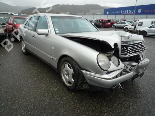 Used Parts MERCEDES-BENZ E-CLASS (W210) E 240 (210.061) 2526572