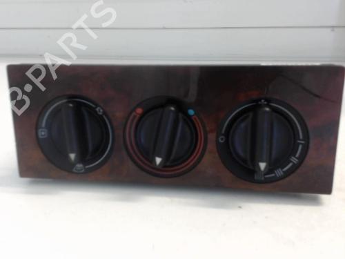 Used Climate control AUDI 80 B4 Saloon (8C2) 1.9 TDI (90 hp) 25633517