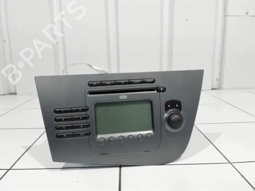 Autoradio für SEAT LEON (1P1) 2.0 TDI (170 hp) 25635096