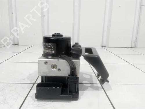 Used ABS pump ABS pump VW POLO (6N2) 1.4 (60 hp) 25630964 25630964