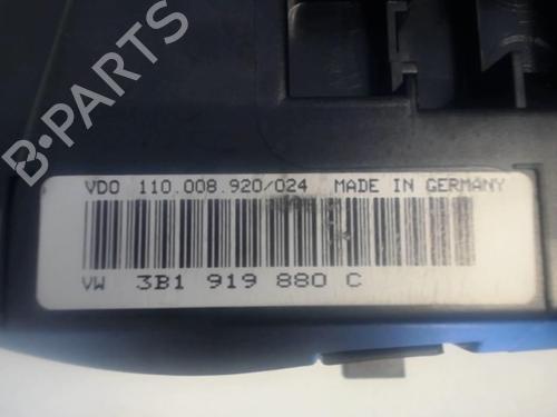 Used Instrument cluster Instrument cluster VW PASSAT B3/B4 Variant (3A5, 35I) [1988-1997] 25643100 25643100