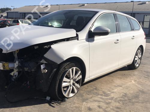 Interior roof light PEUGEOT 308 SW II (LC_, LJ_, LR_, LX_, L4_) 1.5 BlueHDi 100 | BP25634322I8