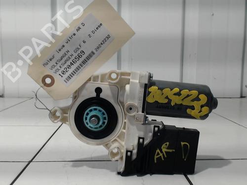 Used Right rear window motor VW GOLF VI (5K1) 2.0 TDI (110 hp) 29456360
