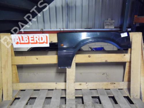 Used Right front fenders LAND ROVER RANGE ROVER II (P38A) 2.5 D 4x4 (136 hp) 25634023