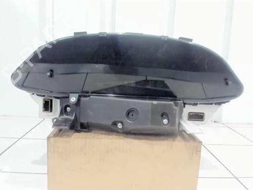 Used Instrument cluster TOYOTA YARIS (_P9_) 1.4 D-4D (NLP90_, NLP90R) (90 hp) 25647588
