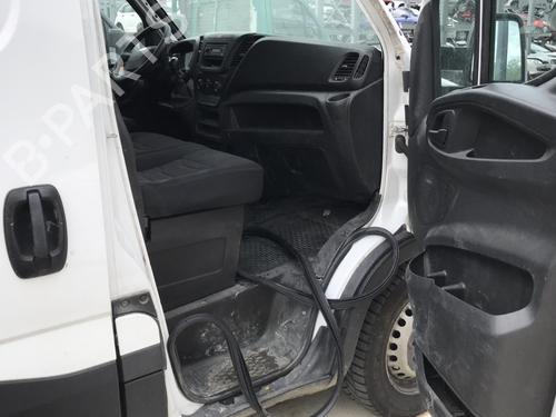 Front right seatbelt IVECO DAILY VI Van 33S13, 35S13, 35C13 | BP25631883I25 - Image 4