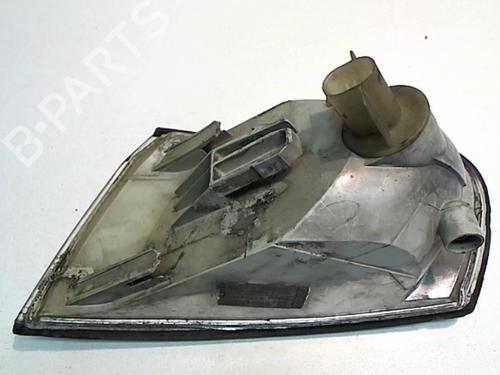 Used Right front indicator Right front indicator OPEL VECTRA A Hatchback (J89) [1988-1995] 25647109 25647109