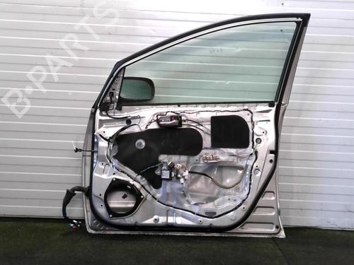 Used Right front door Right front door 32427848 32427848