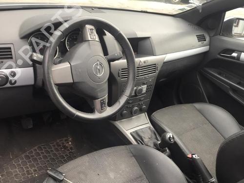 Front left window mechanism OPEL ASTRA H GTC (A04) 1.9 CDTI (L08) | BP25634860C22 