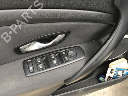 Right taillight RENAULT MEGANE III Grandtour (KZ0/1) 1.5 dCi (KZ09, KZ0D, KZ1G, KZ29, KZ14, KZ1W, KZ10, KZ1F,... | BP25644604C35 