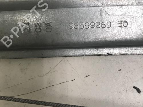 Rudehejsemekanisme Højre foran PEUGEOT 308 I (4A_, 4C_) 1.6 HDi | BP29707930C23