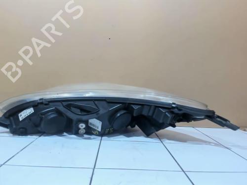 Used Right headlight Right headlight PEUGEOT 407 (6D_) 2.0 HDi 135 (6DRHRH, 6DRHRE, 6DRHRG, 6DRHRJ) (136 hp) 25631684 25631684