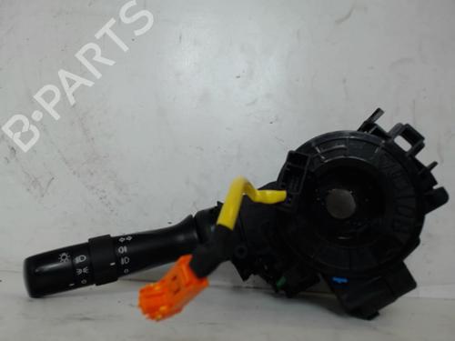 Used Switch Switch TOYOTA VERSO S (_P12_) 1.4 D4-D (NLP121_, NLP121R) (90 hp) 25645947 25645947
