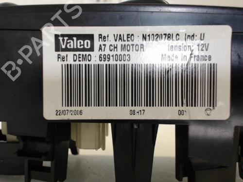 Used Climate control Climate control 25649842 25649842