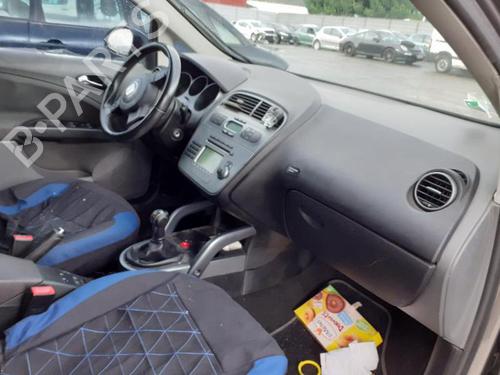 Left mirror SEAT TOLEDO III (5P2) 2.0 TDI 16V | BP25640055C26 