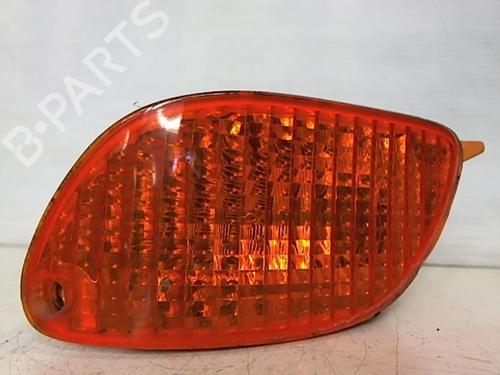 Left front indicator FORD FOCUS I (DAW, DBW) 2.0 16V | BP25629076C32 - Image 2