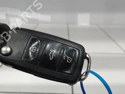 Used Electronic module Electronic module VW TRANSPORTER T5 Van (7HA, 7HH, 7EA, 7EH) 2.0 TDI (114 hp) 39727985 39727985