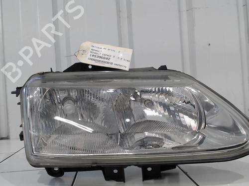 Used Right headlight RENAULT ESPACE III (JE0_) 2.2 dCi (JE0K) (130 hp) 26581596