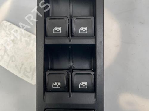 Kombi Kontakt / Stilkkontakt Kombi Kontakt / Stilkkontakt 38912536 38912536