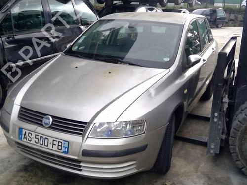 Left headlight FIAT STILO (192_) 1.6 16V (192_XB1A) | BP25639815C28 