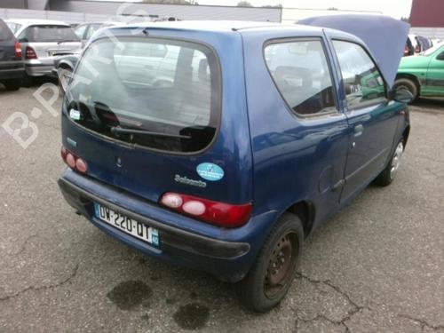 Left mirror FIAT SEICENTO / 600 (187_) 1.1 (187AXB, 187AXB1A, 187AXC1A02) | BP25632037C26 