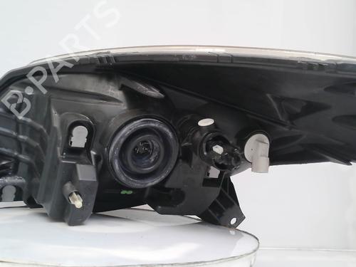Used Right headlight Right headlight DACIA SANDERO 1.2 16V (75 hp) 29968690 29968690