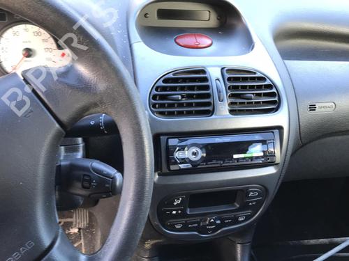 Left taillight PEUGEOT 206 Hatchback (2A/C) 1.4 HDi eco 70 | BP25647886C34 