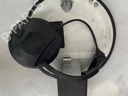 Used Fuel flap Fuel flap OPEL CORSA E (X15) 1.4 Turbo (08, 68) (101 hp) 39971491 39971491