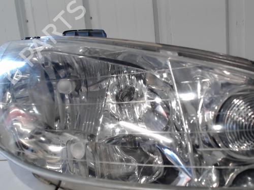 Right headlight PEUGEOT 206 Hatchback (2A/C) 1.4 HDi eco 70 | BP27518836C29 