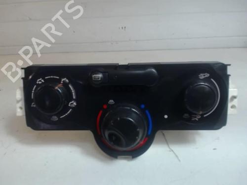 Used Climate control RENAULT MEGANE II (BM0/1_, CM0/1_) 1.5 dCi (BM02, BM13, BM2A, CM02, CM13) (101 hp) 25643389