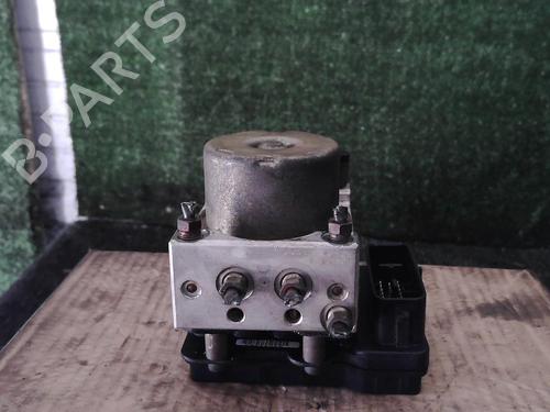 Used ABS pump SUZUKI GRAND VITARA I (FT, HT) 2.0 HDI 110 16V 4x4 (SQ420D, TD83V) (109 hp) 25644875