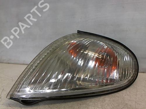 Used Left front indicator HYUNDAI LANTRA II (J-2) 1.9 D (68 hp) 25629021