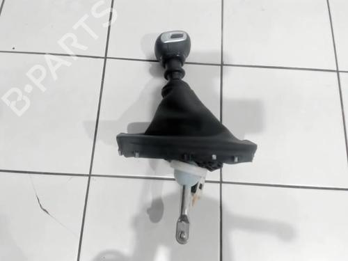 Used Gear lever PEUGEOT 208 II (UB_, UP_, UW_, UJ_) 1.5 BlueHDI 100 (102 hp) 25647747