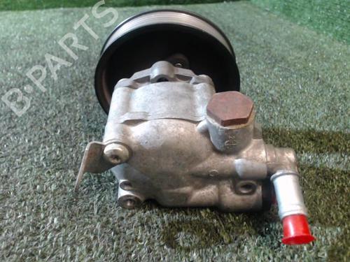 Used Steering pump Steering pump BMW X3 (E83) xDrive 20 d (177 hp) 25635138 25635138
