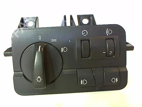 Used Headlight switch BMW 3 (E46) 320 d (129 hp) 25649260