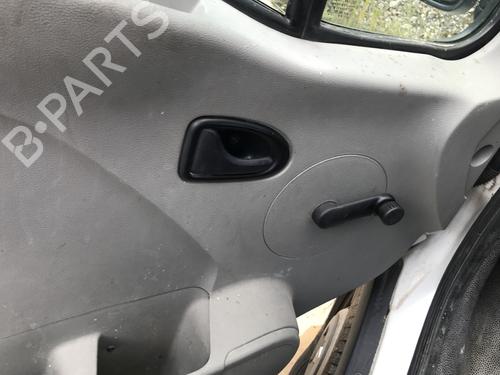 Radiator fan RENAULT MASTER II Van (FD) 2.5 dCi (FD02) | BP32113138M35 